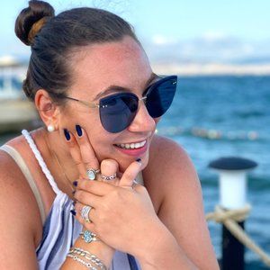 Meet your Posher, Noor